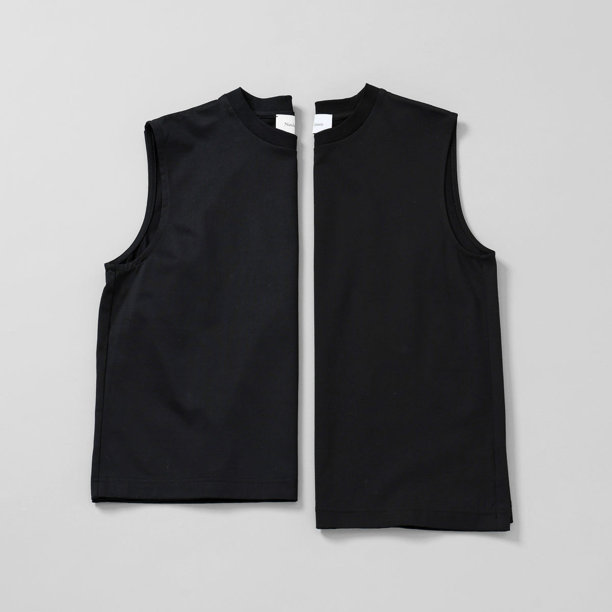 sleeveless / short
