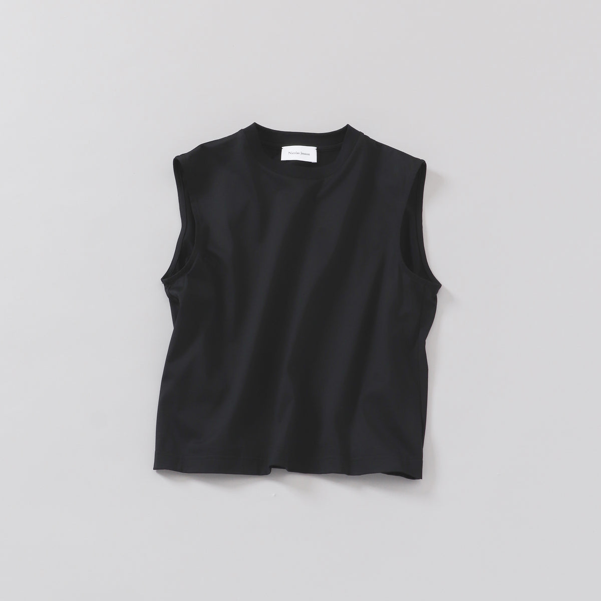 sleeveless / short