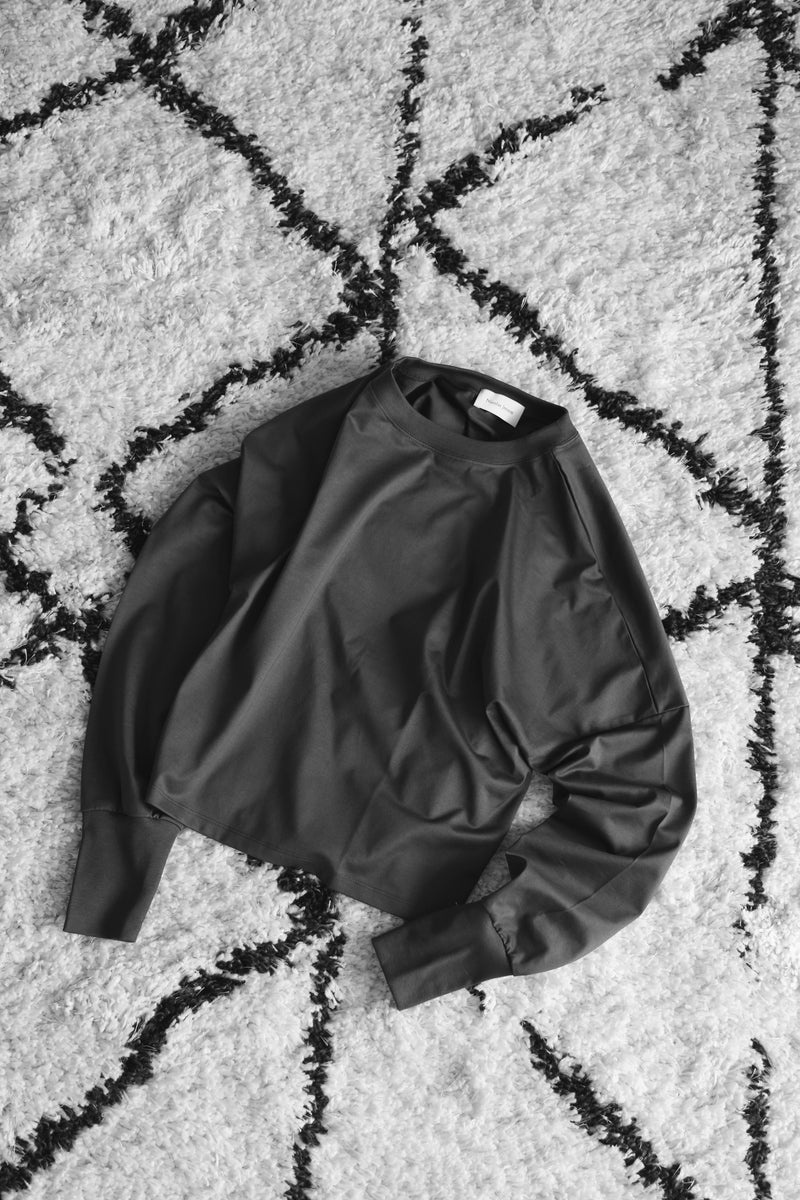 wide long sleeve