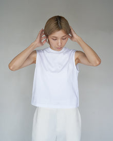 sleeveless / short