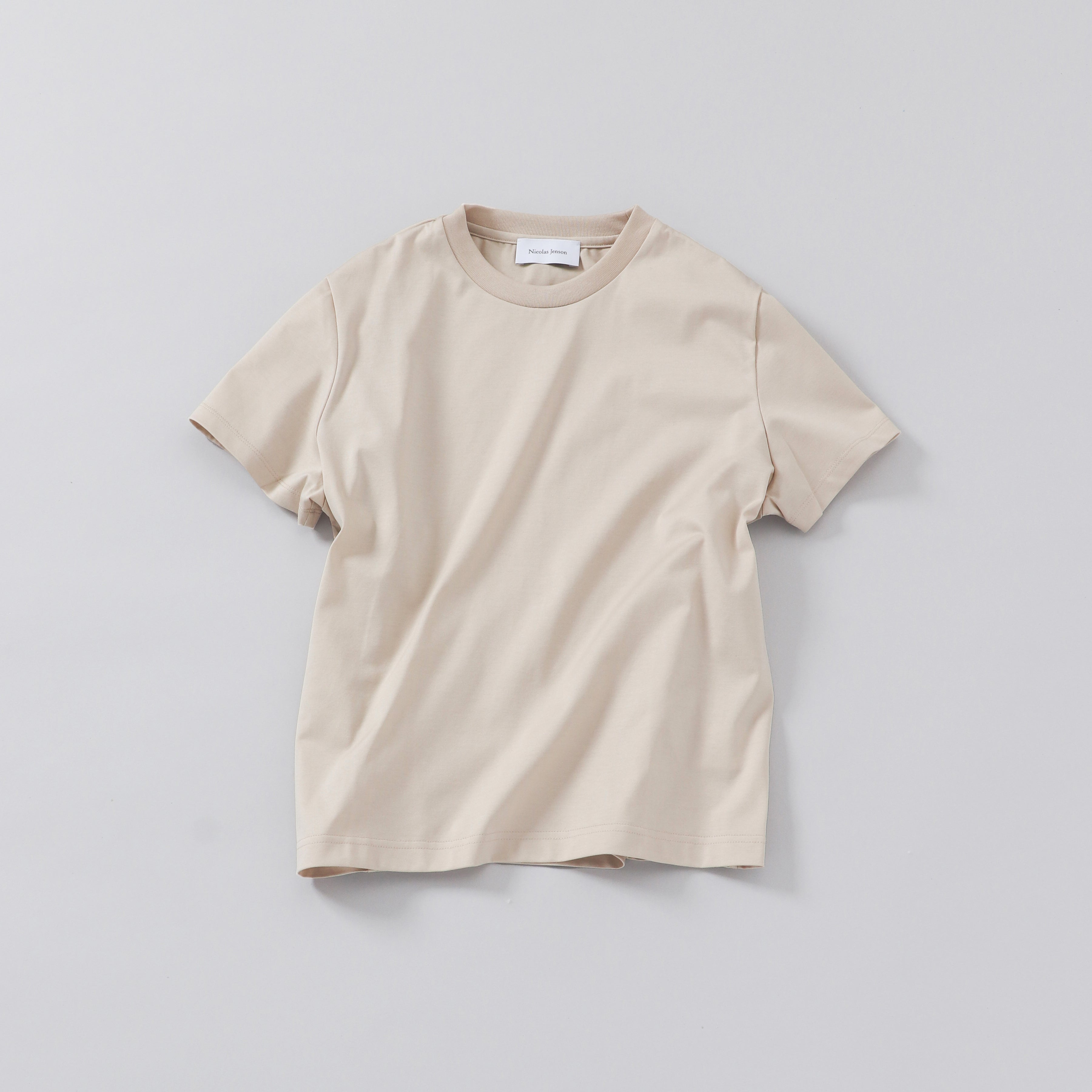 Nicolas Jenson コットン クルーネック Tシャツ Nicolas Jenson｜コットン クルーネック 半袖 Tシャツ “CREW