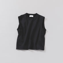 sleeveless / short
