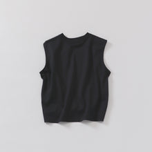 sleeveless / short