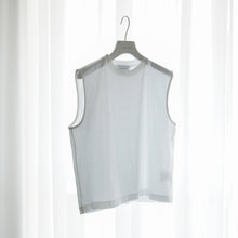 sleeveless / short