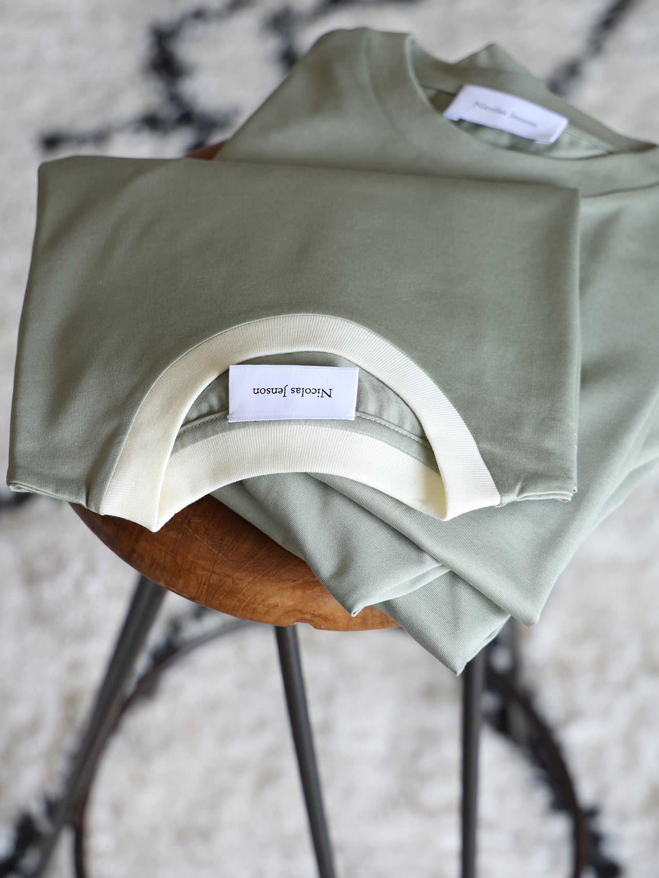 《予約5月上旬お届け》two tone crew neck t-shirt / short